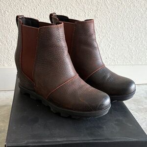 Sorel Burro Wedge Chelsea Boots